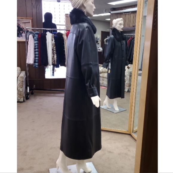 Black Full Length Lamb Leather Coat with Fox Fur - Picture 3 of 7